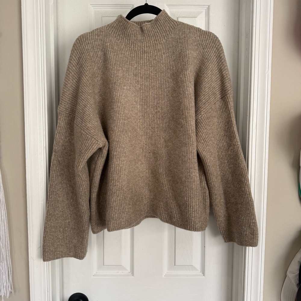 Abercrombie & Fitch Mockneck Style Sweater